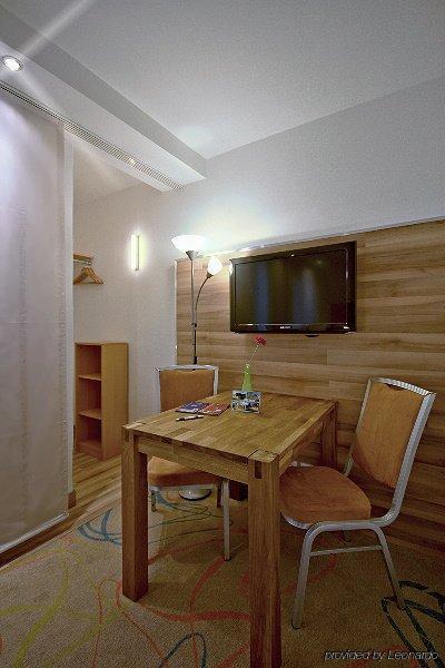 אסן Petul Apart Hotel City Garden מראה חיצוני תמונה