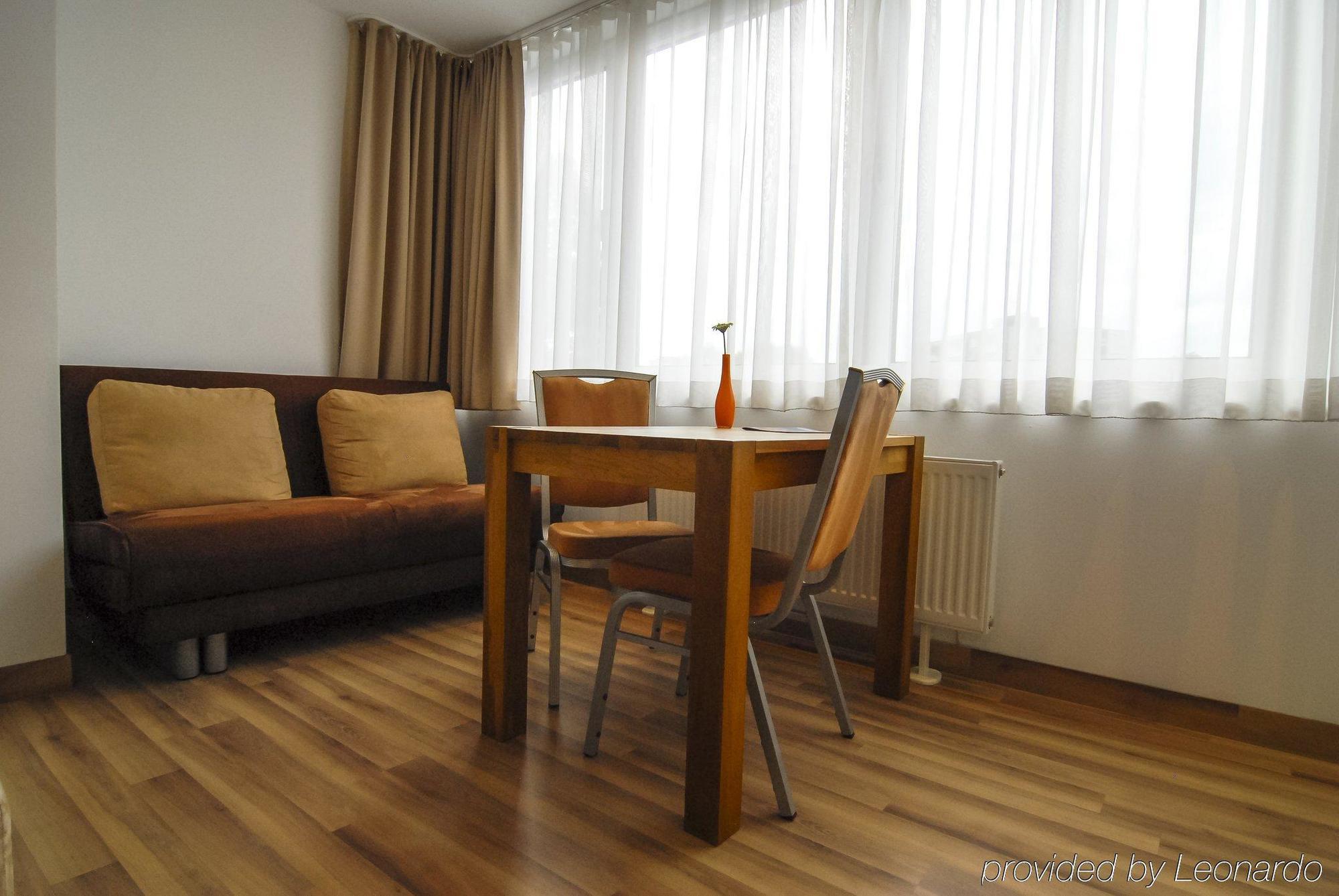 אסן Petul Apart Hotel City Garden מראה חיצוני תמונה