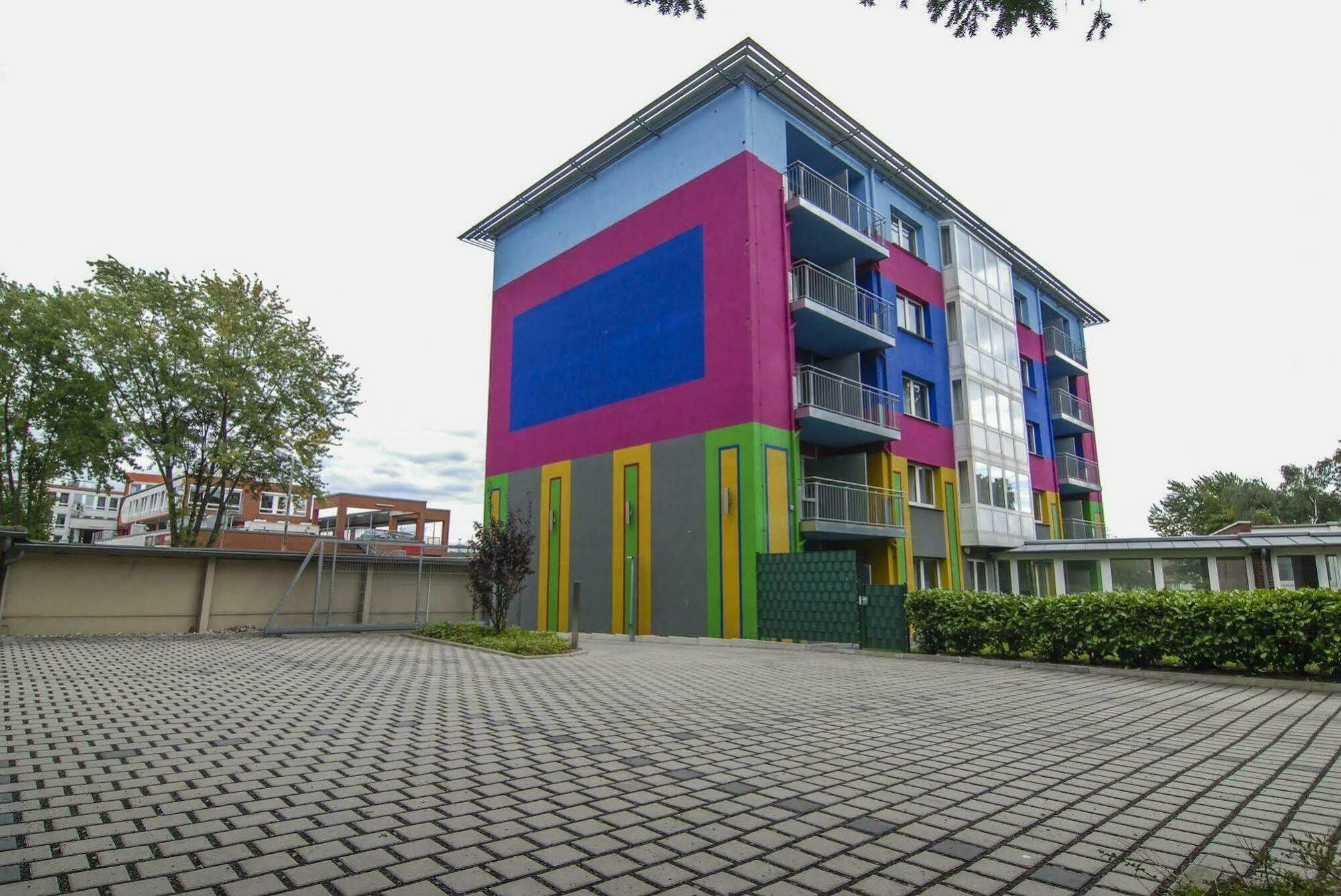 אסן Petul Apart Hotel City Garden מראה חיצוני תמונה